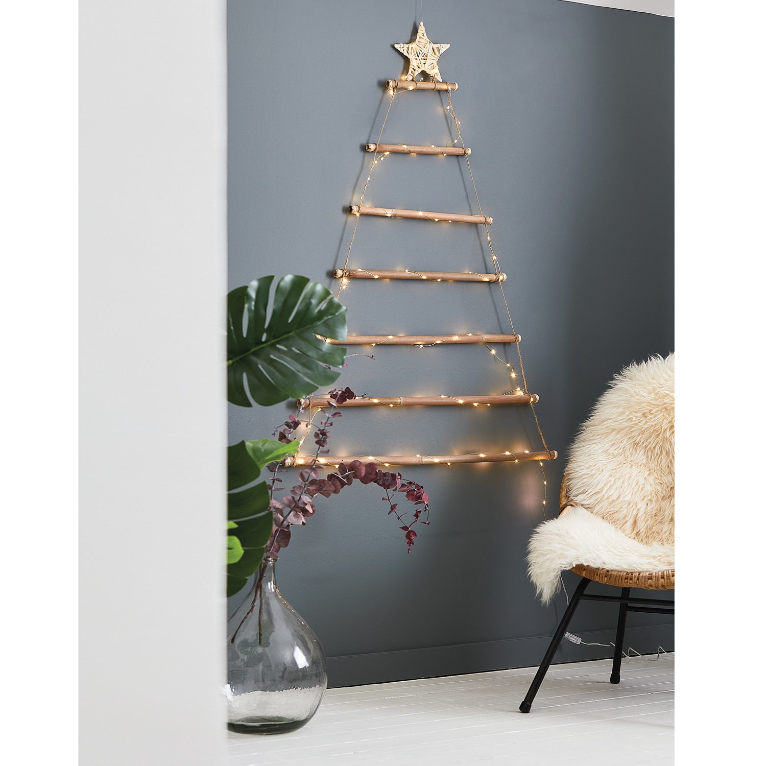 Sapin mural lumineux