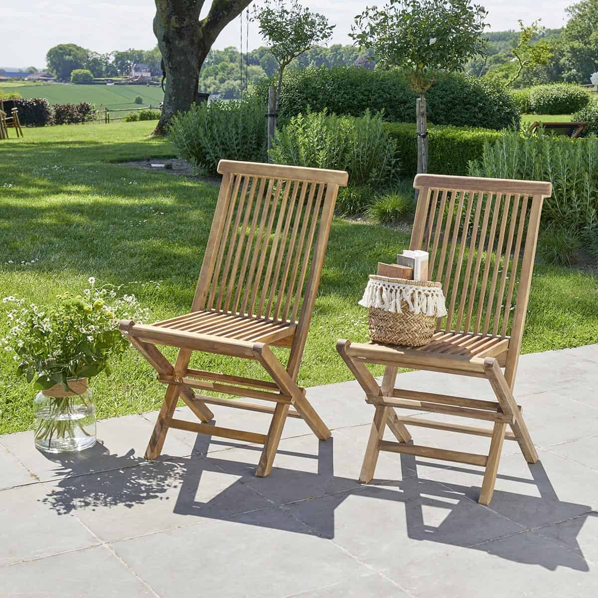 Lot de 2 chaises de jardin en teck huilé