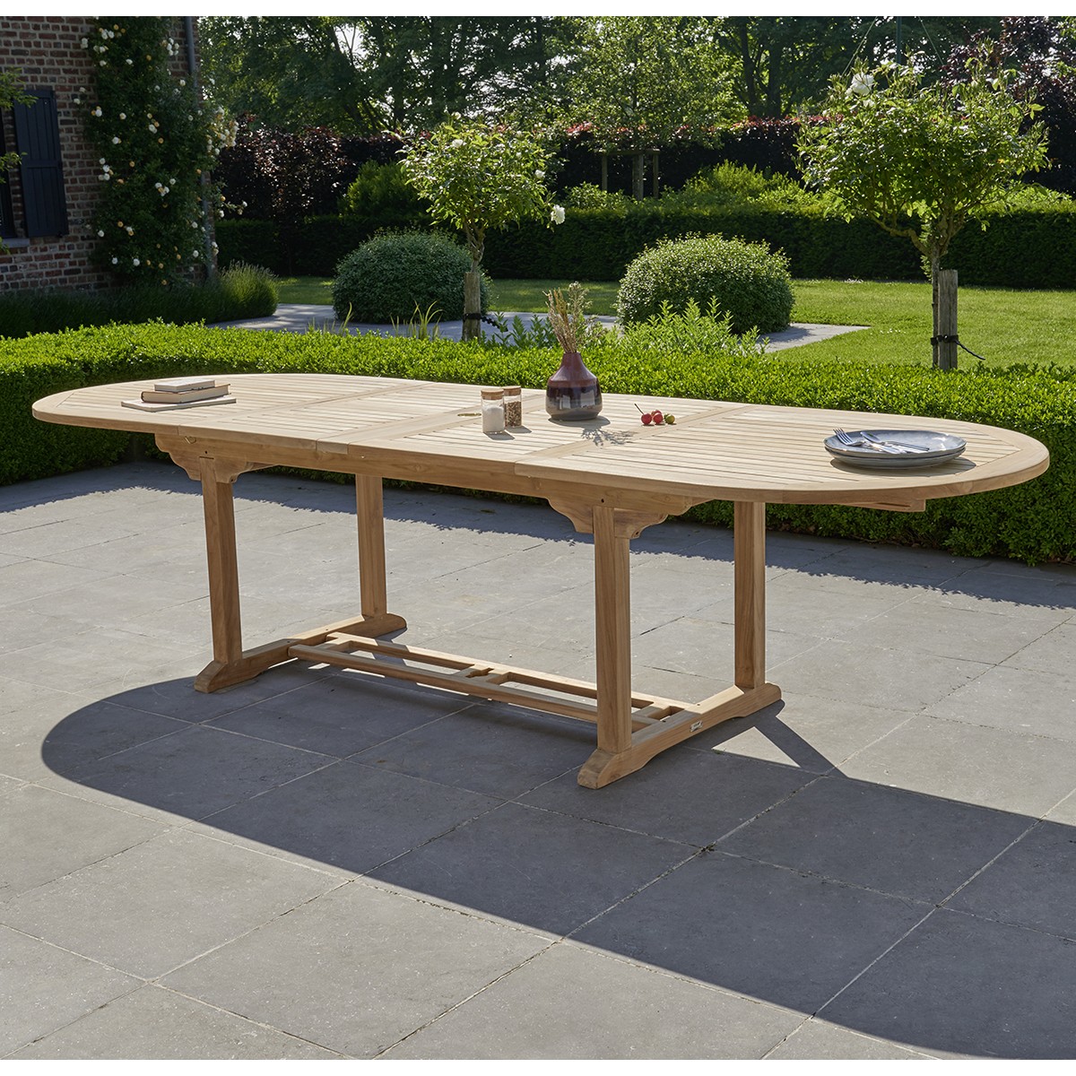 Table de jardin en teck brut qualite gra