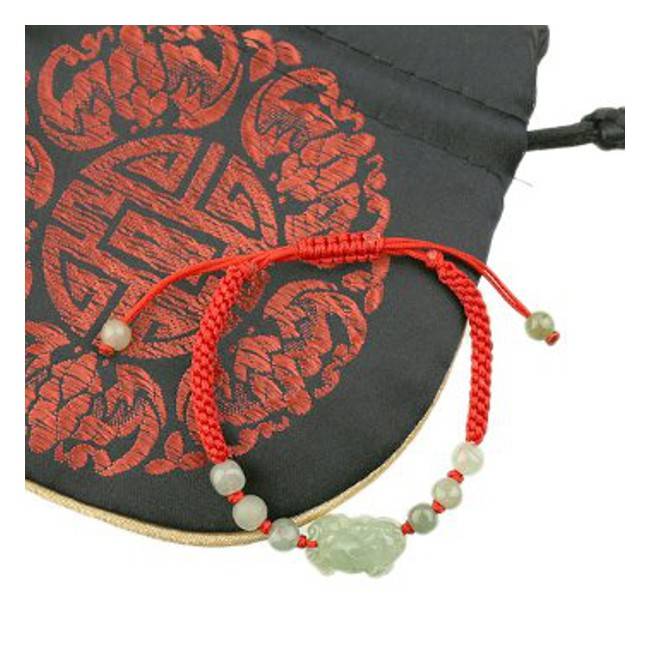 Bracelet rouge - pixiu en jade vert