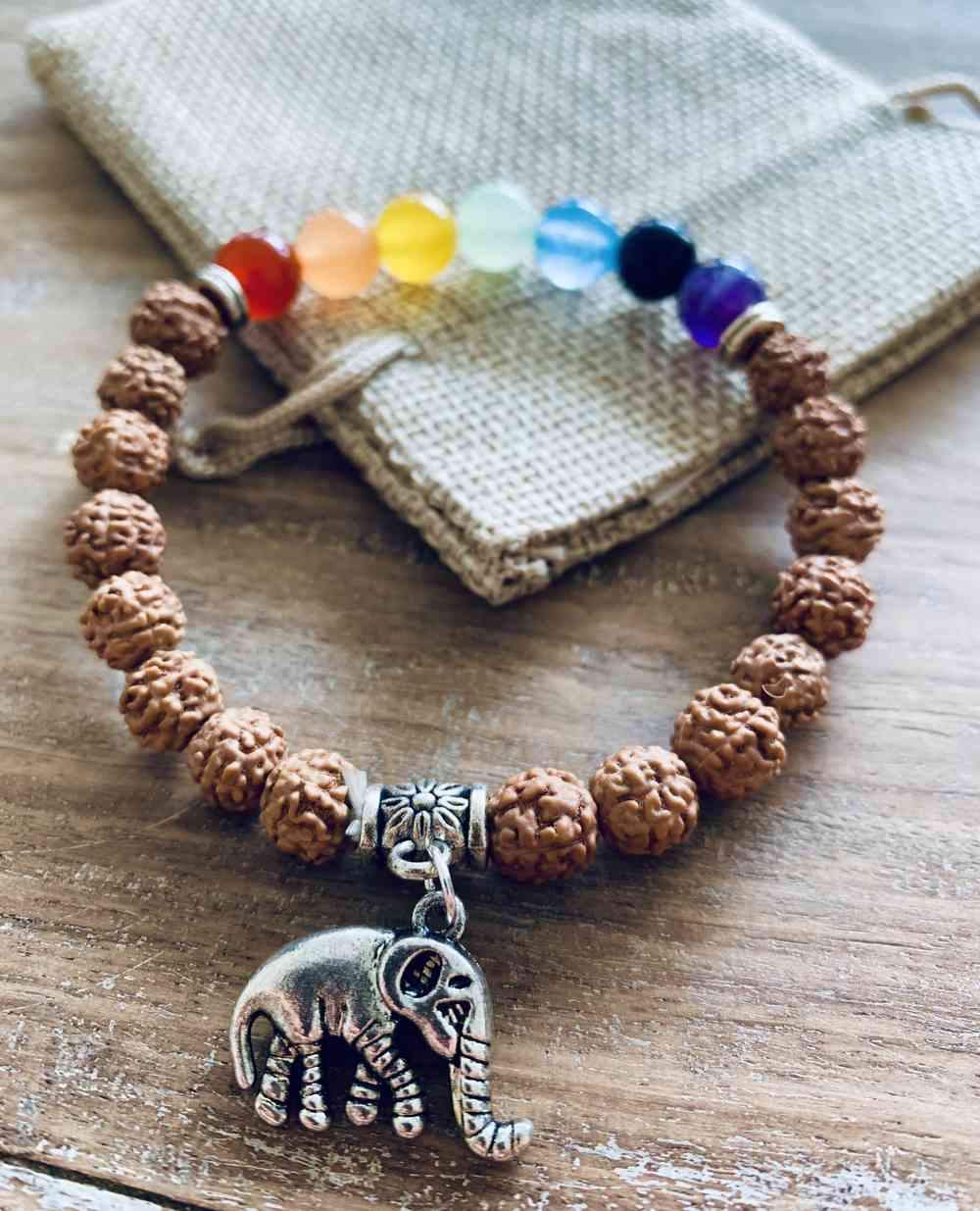 Bracelet 7 chakra et rudraksha