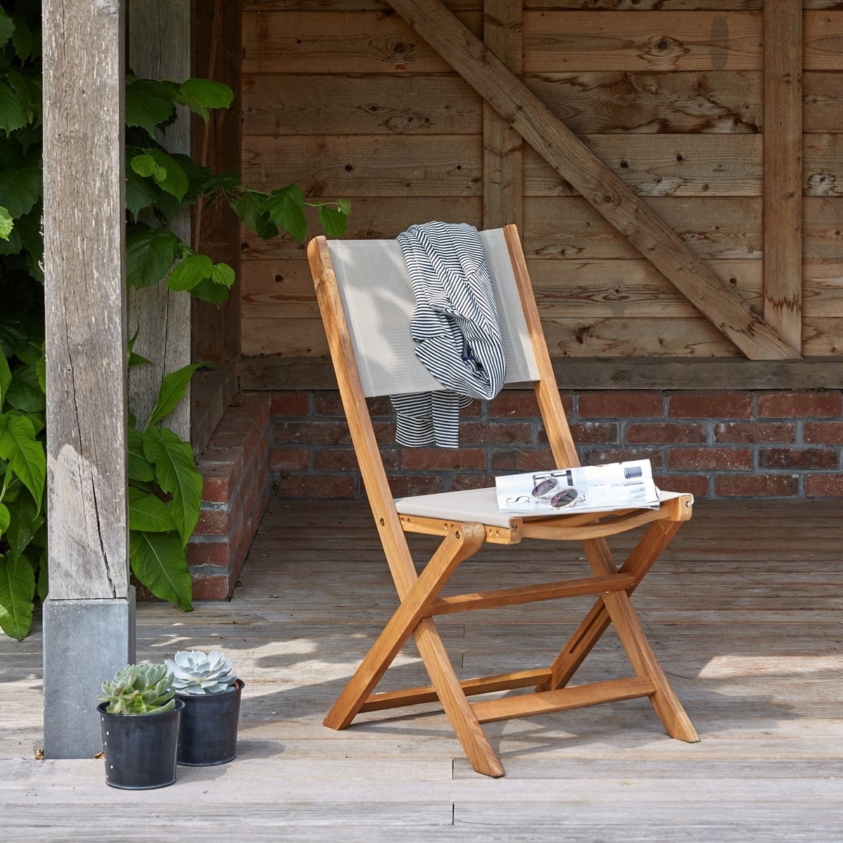 Chaise pliante en bois d'acacia Marron