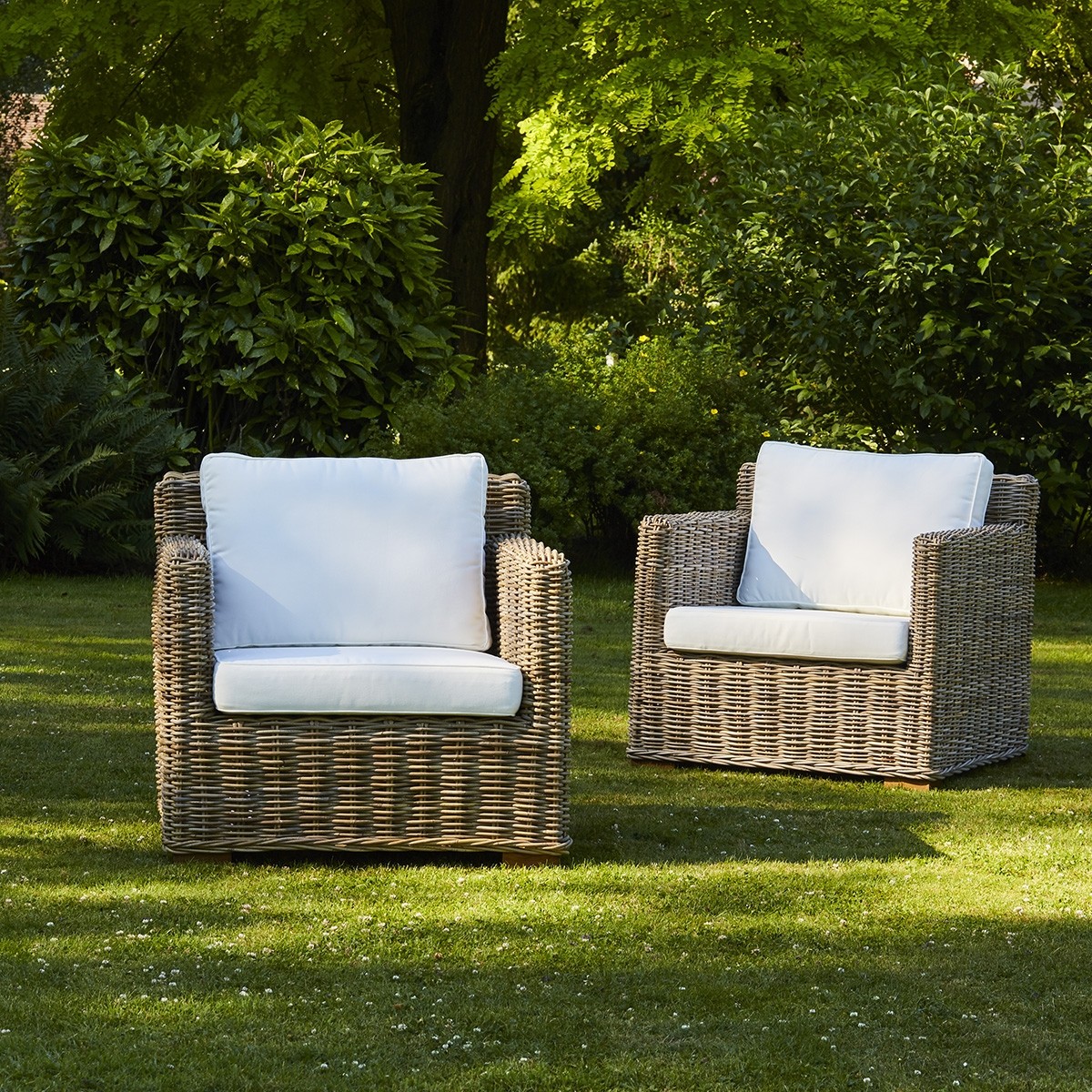 Lot 2 fauteuils de jardin kubu naturel