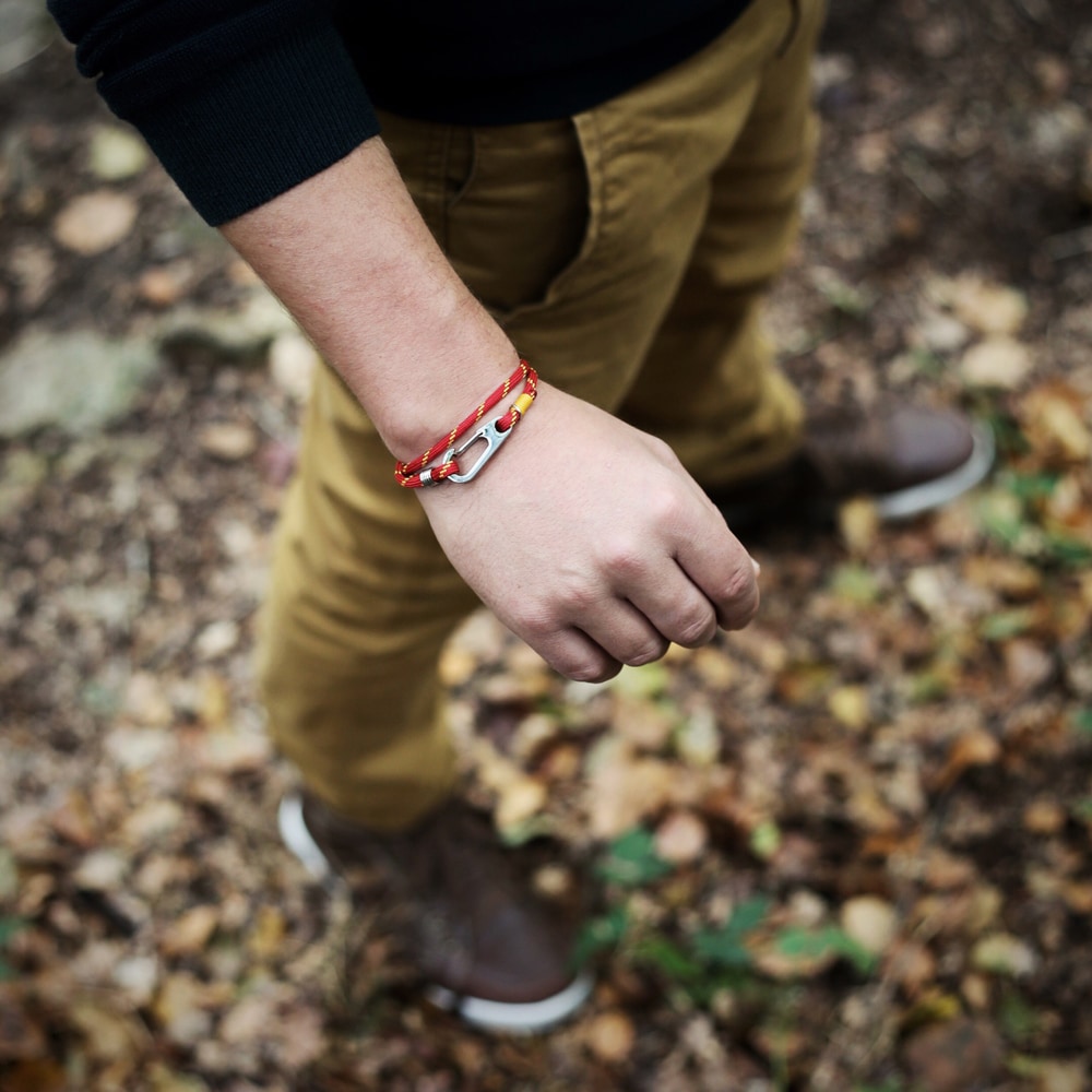 Bracelet mousqueton escalade homme rouge