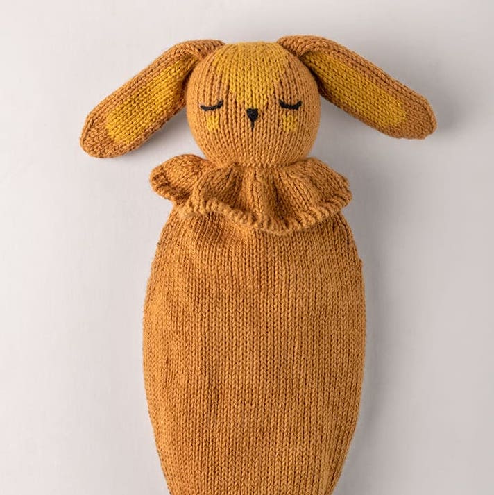 Doudou attache tétine lapin caramel