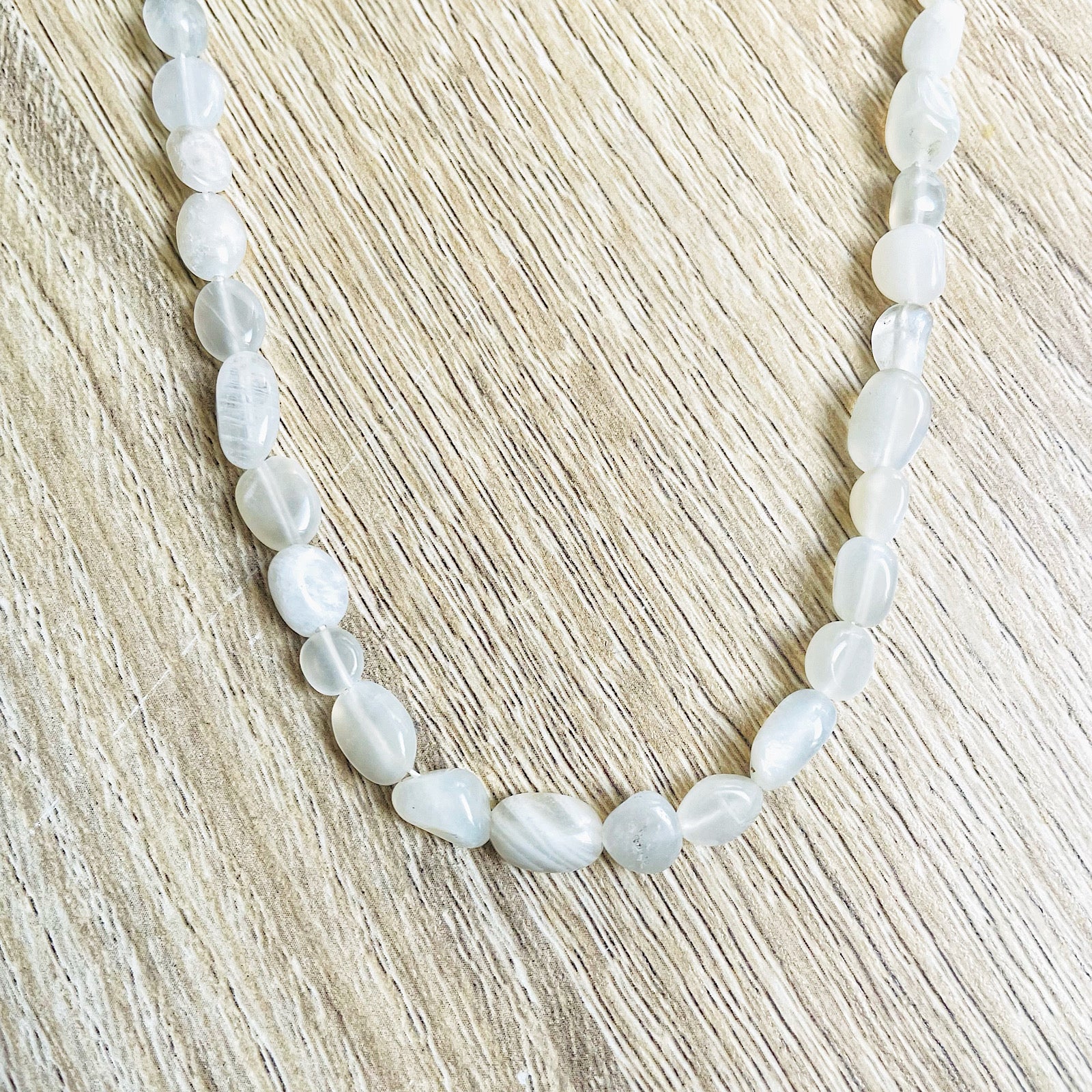 Collier maeva pierre de lune blanche