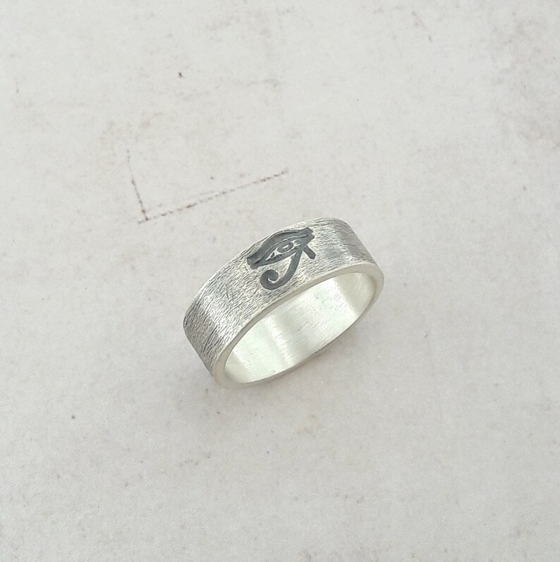 Bague ethnique oeil d'horus taille 56