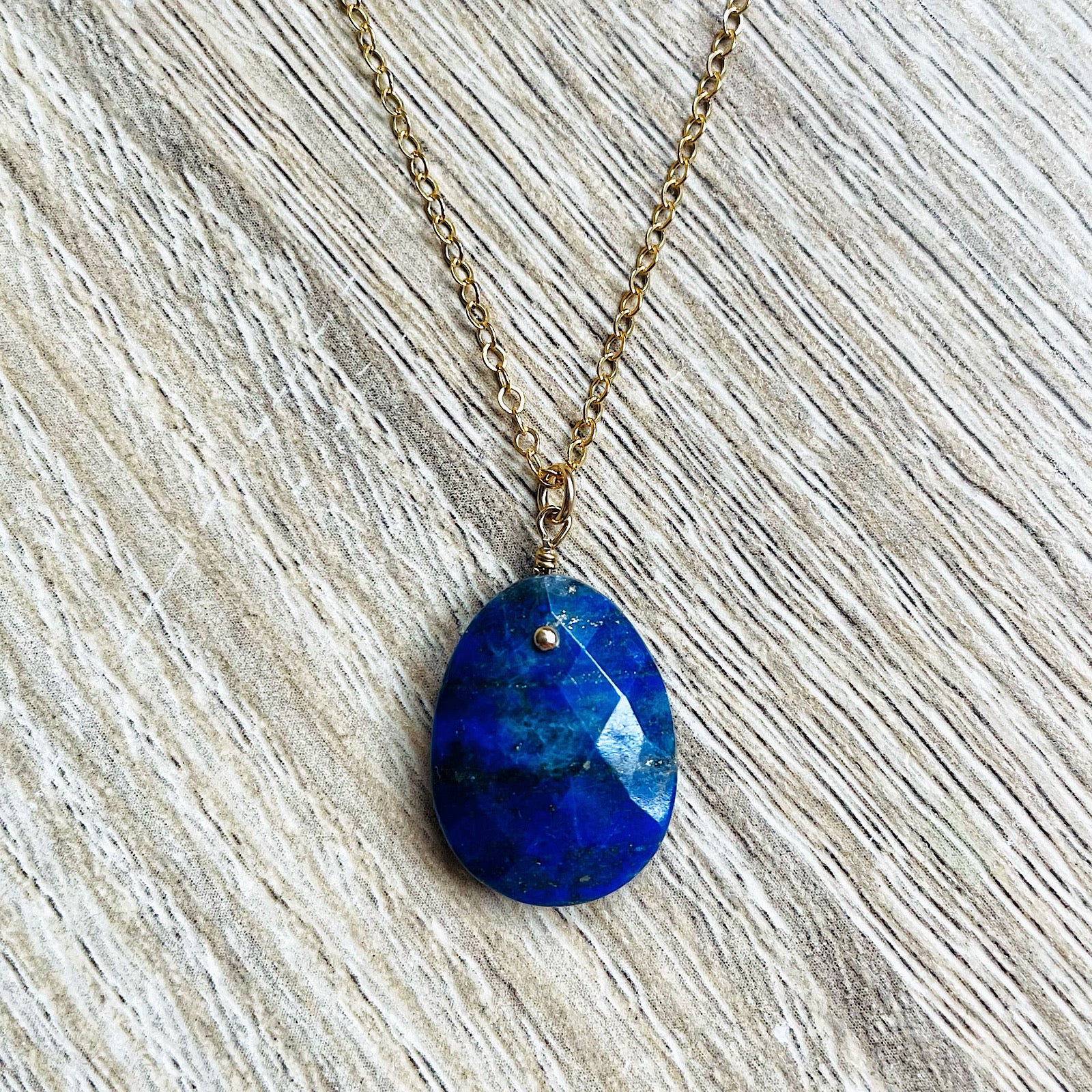 Collier alma lapis lazuli bleu