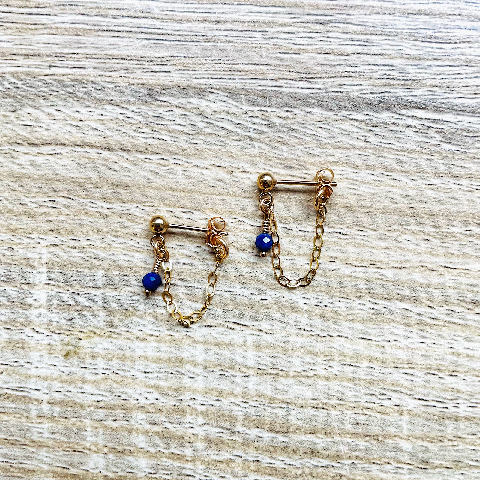 Boules d'oreilles lina lapis lazuli bleu