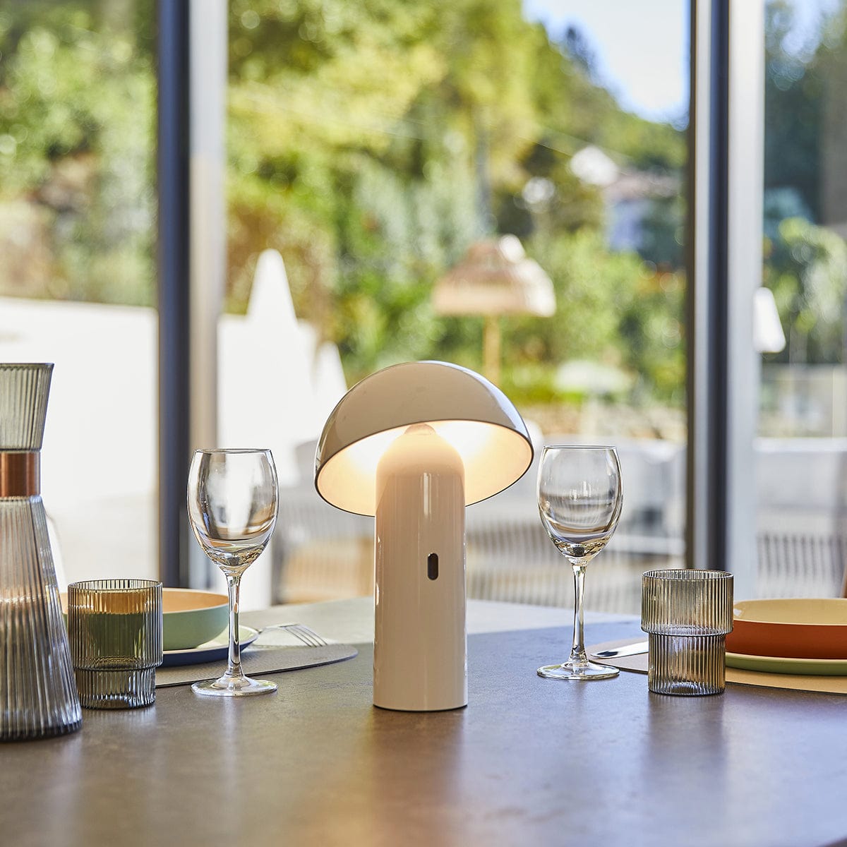 Lampe de table sans fil led tod white