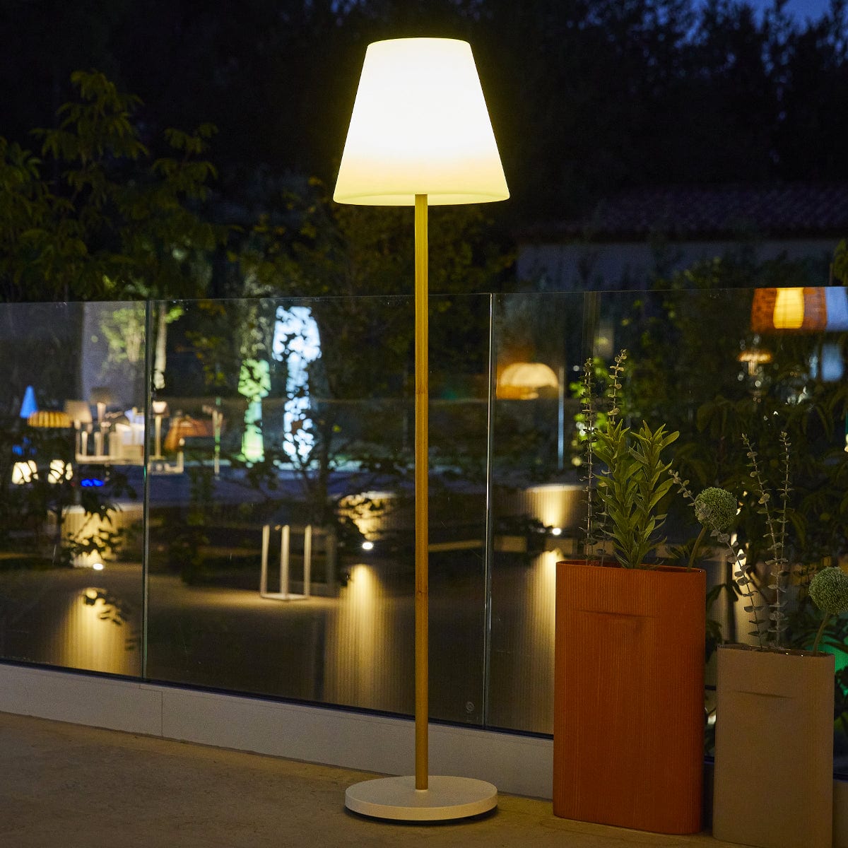 Lampadaire solaire standy wood solar