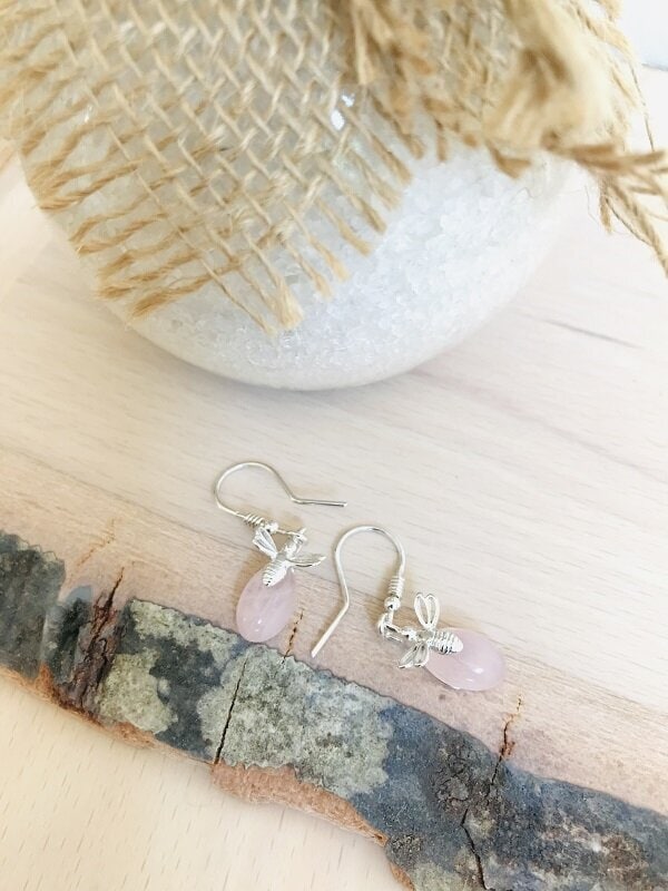 Boucles d'oreilles abeille quartz rose