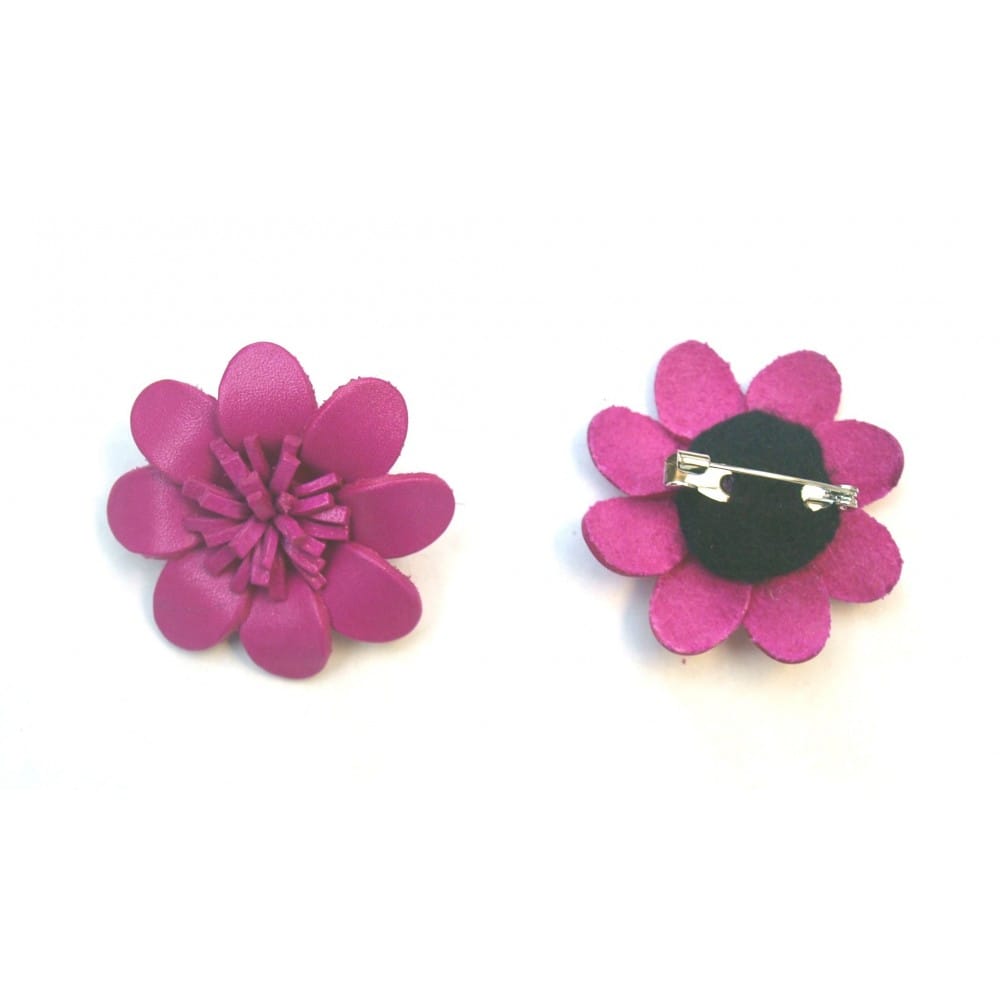 Broche cuir fleur