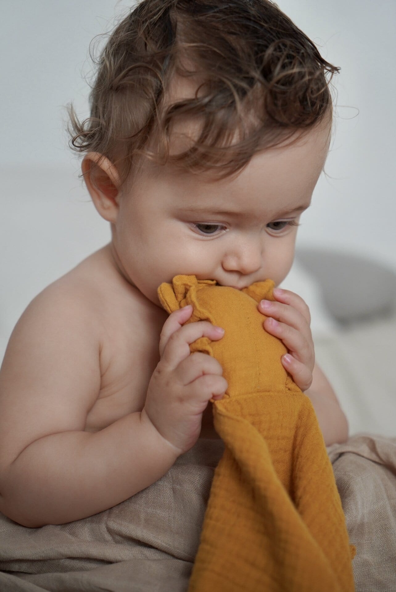 Doudou lion jaune