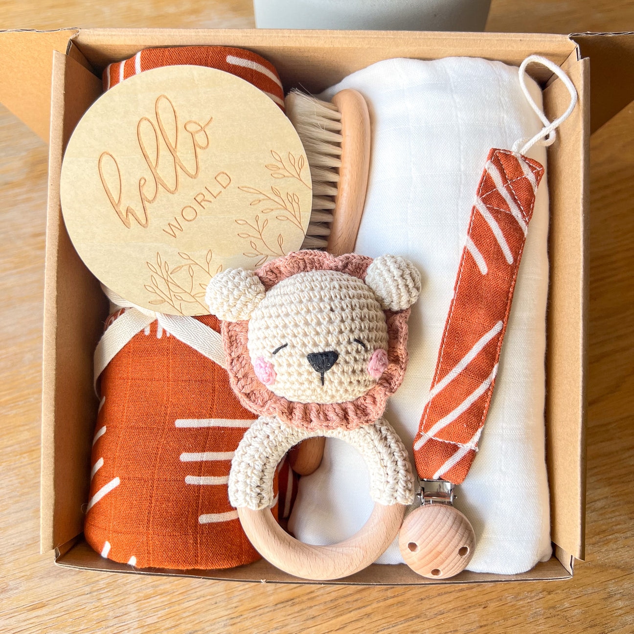 Coffret de naissance bébé lion