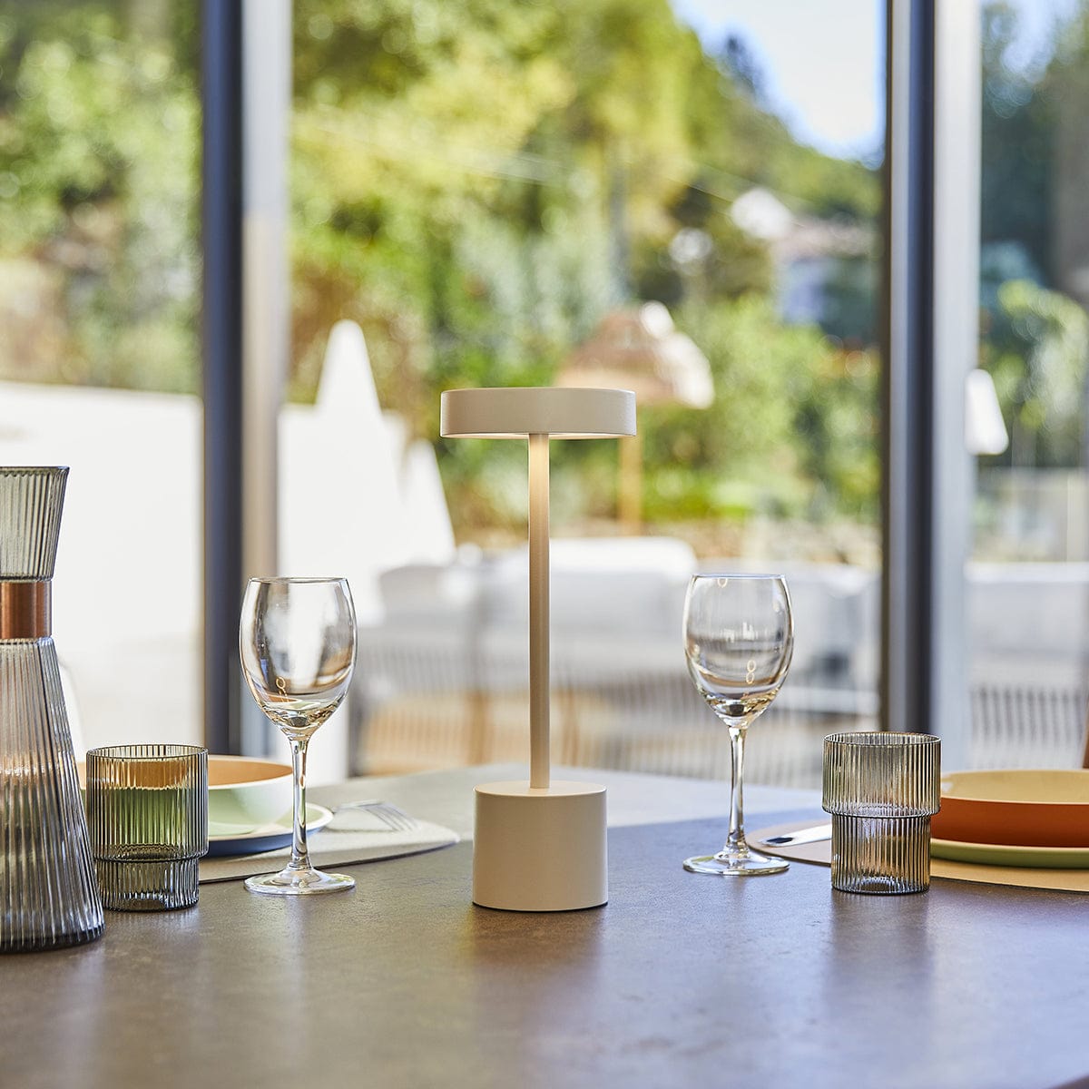 Lampe de table sans fil roby white