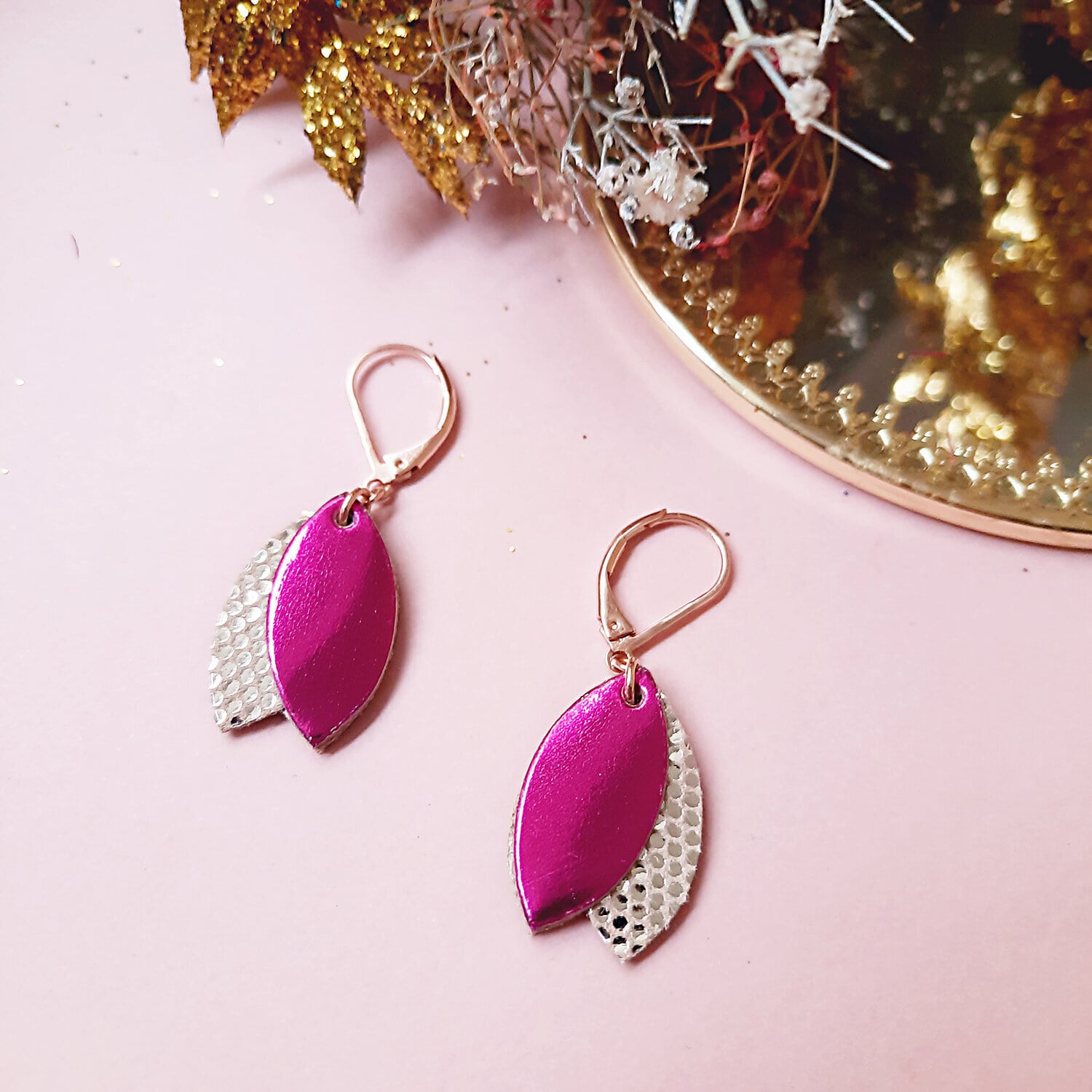 Boucles d'oreilles loulou fuchsia