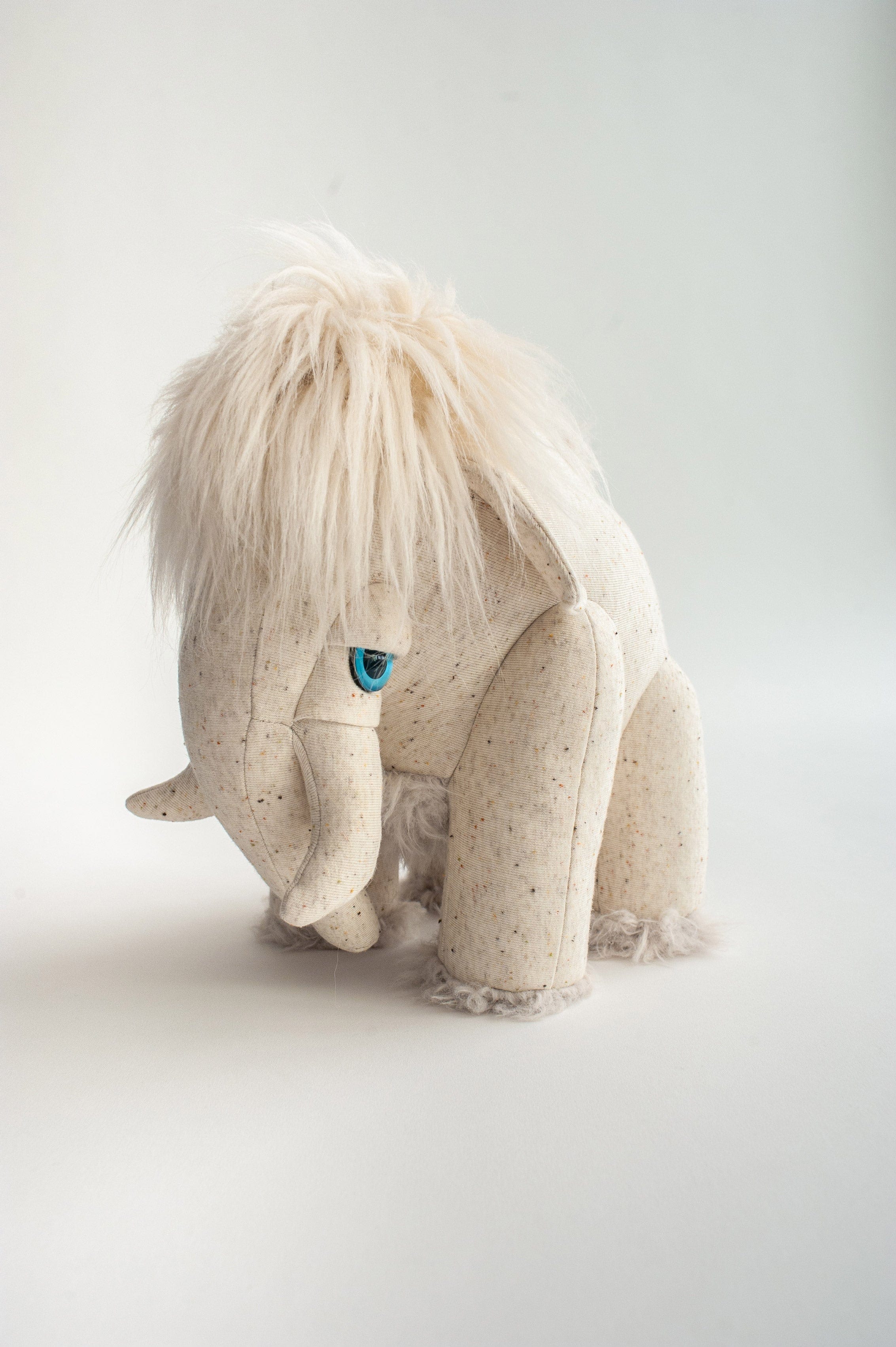 Peluche - petit mammouth albino