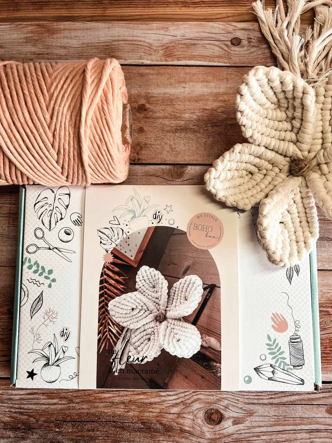 Kit diy ma fleur en macramé - corail