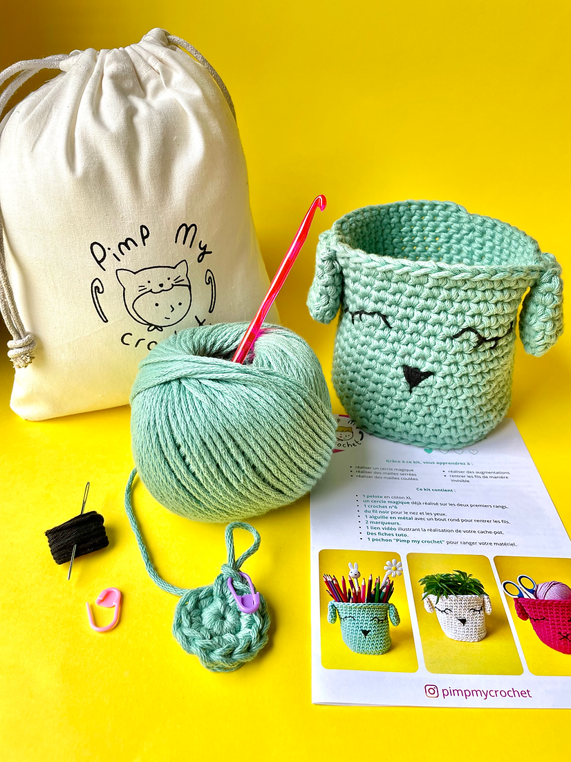 Kit de crochet  petit pot kawaii bleu