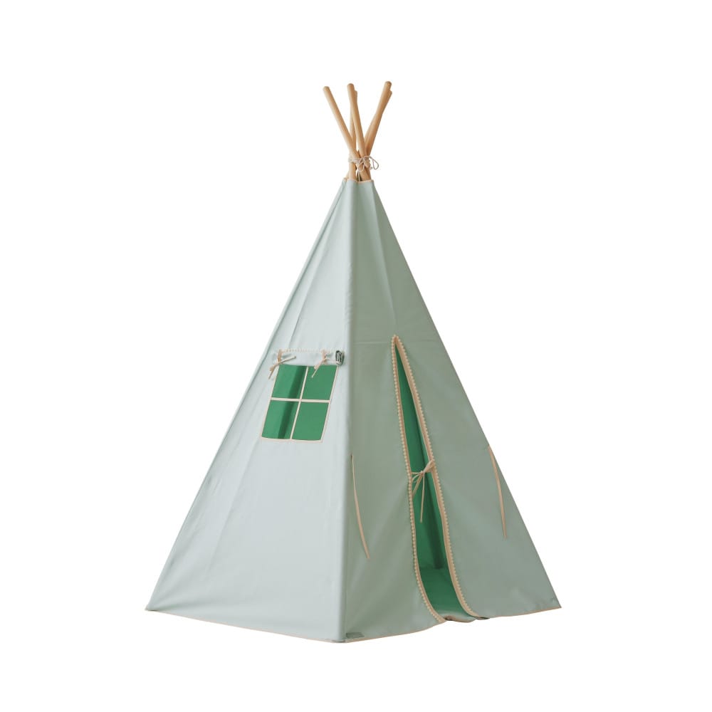 Tente tipi avec pompoms et tapis vert me