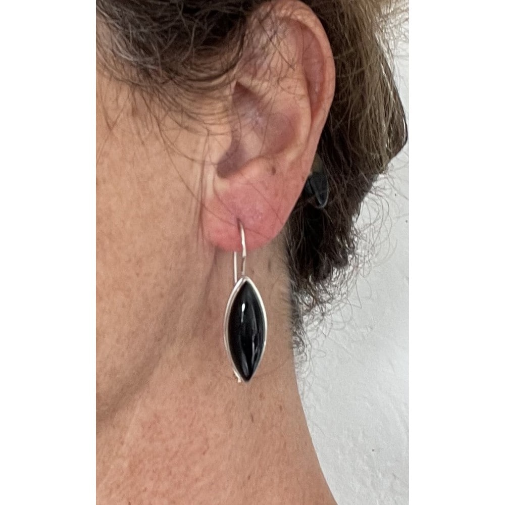 Boucles d'oreille amande agate noire