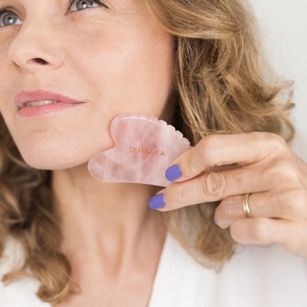 Gua sha coeur à dents - quartz rose