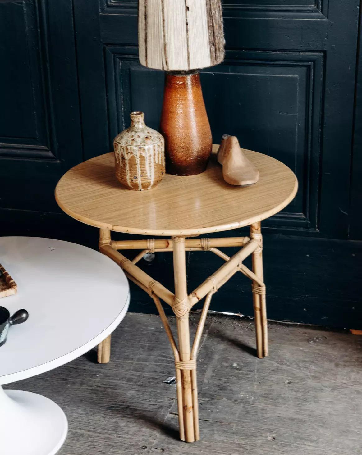 La table d'appoint en bambou n°95