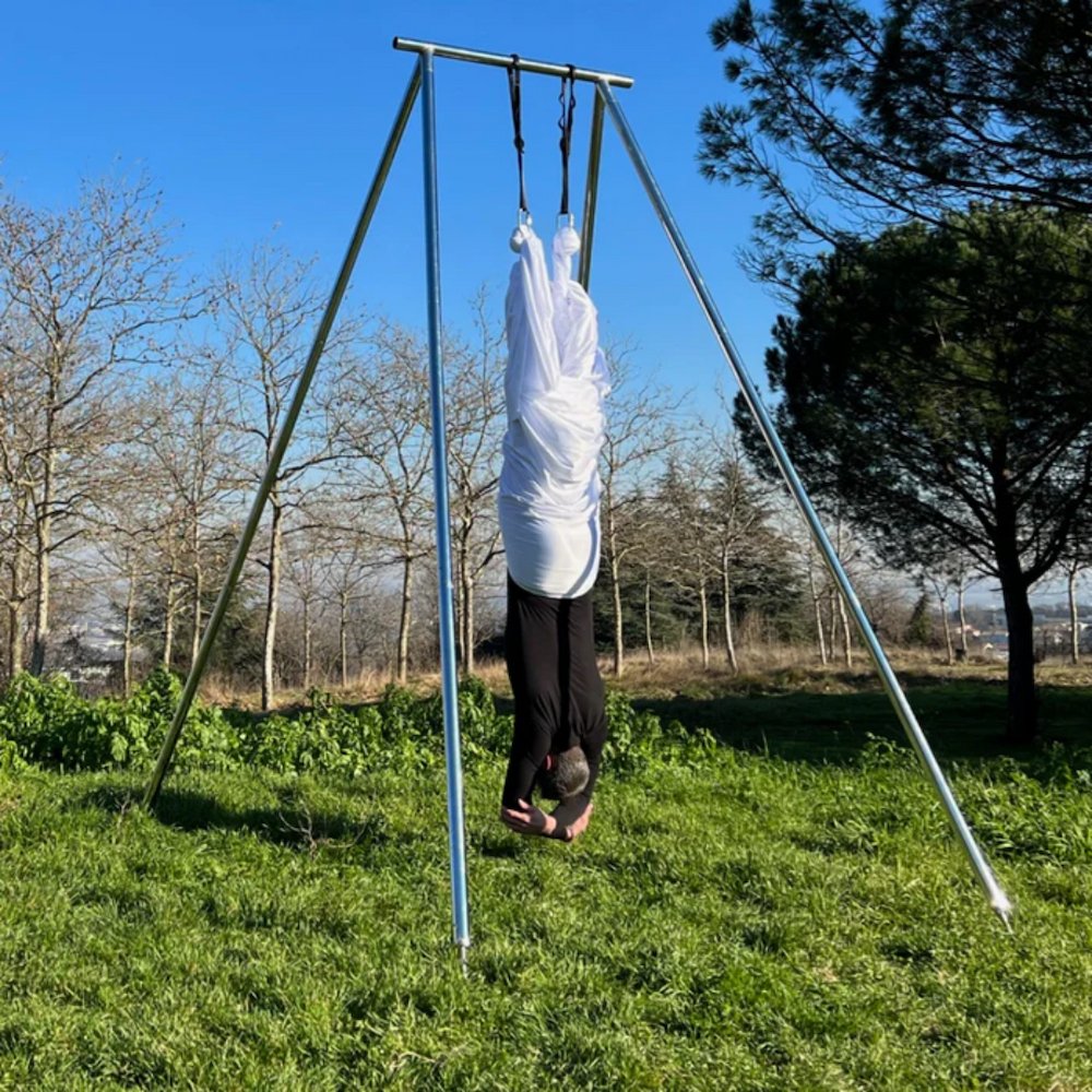 Portique en acier danse et yoga aérien