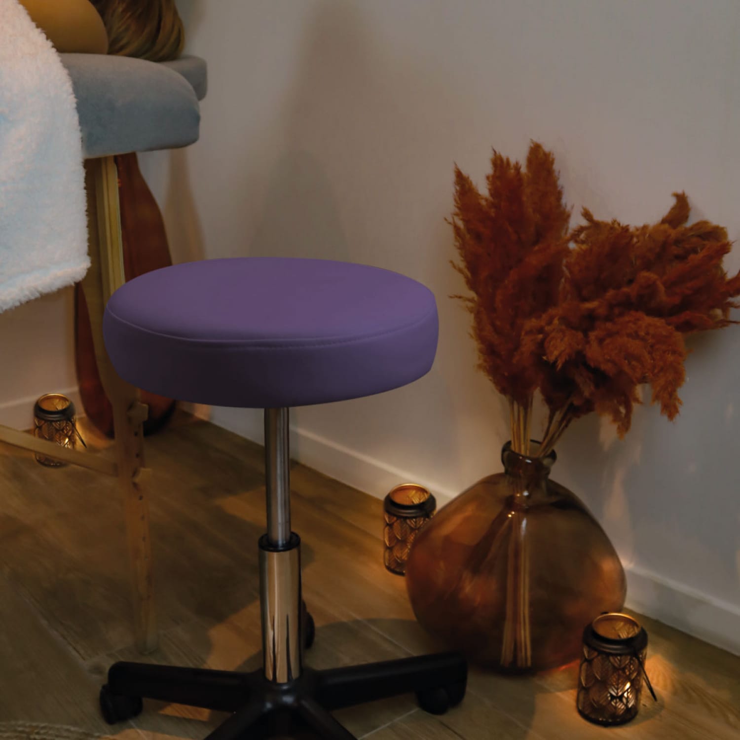 Tabouret rond à roulettes - violet