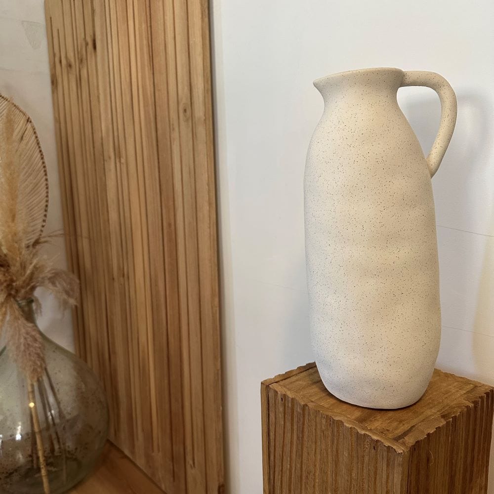 Vase ou pichet en céramique beige