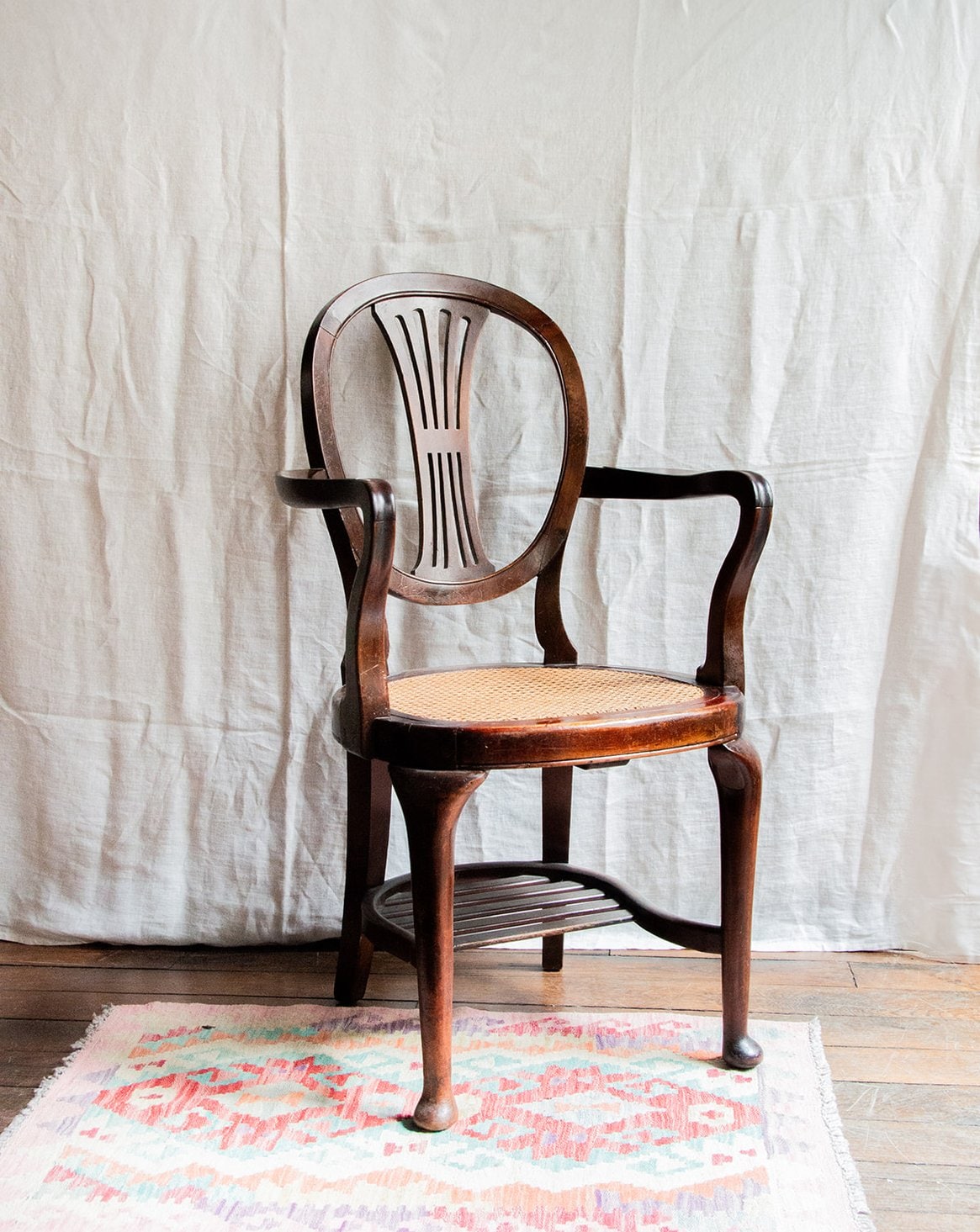 Ernest, le fauteuil en bois n°16